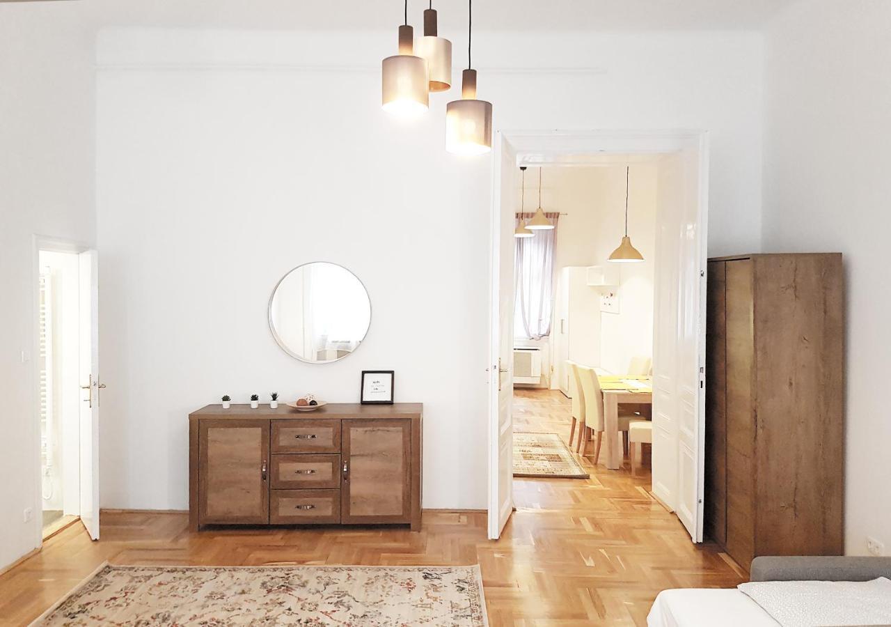 شقة Luxury New Cozy Flat At Dob Street Nearby Gozsdu Court بودابست المظهر الخارجي الصورة