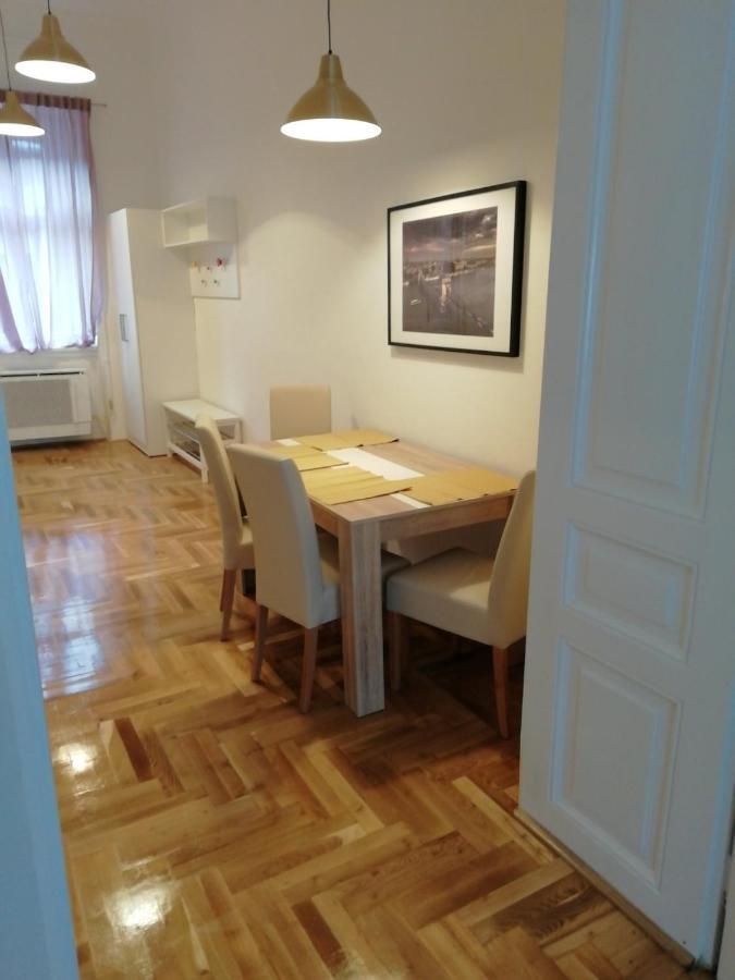 شقة Luxury New Cozy Flat At Dob Street Nearby Gozsdu Court بودابست المظهر الخارجي الصورة